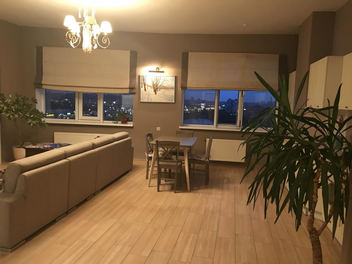 Stylish Views Apartments In The Parasol. Parus .Obolonskaya Embankment Kiev Exterior foto