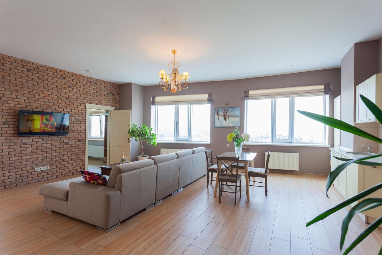 Stylish Views Apartments In The Parasol. Parus .Obolonskaya Embankment Kiev Exterior foto