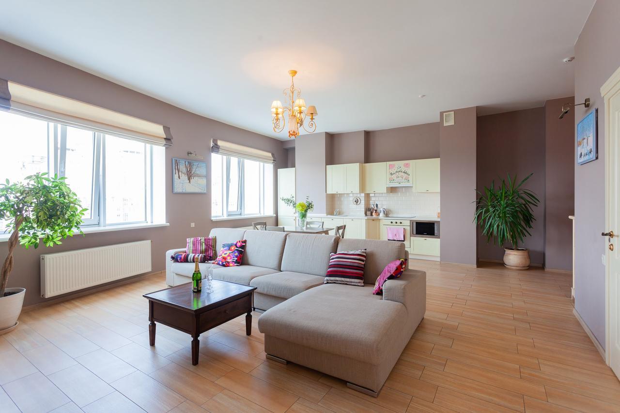 Stylish Views Apartments In The Parasol. Parus .Obolonskaya Embankment Kiev Exterior foto
